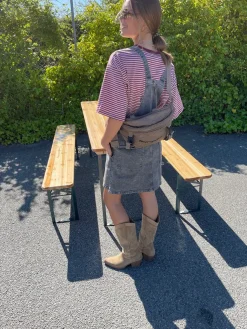 Vez-Ss 18997*Sisters Point Online