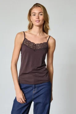 Vumi-St2 18134*Sisters Point Online