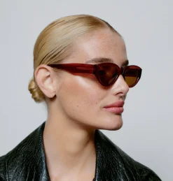 A. Kjærbede Winnie< Solbriller